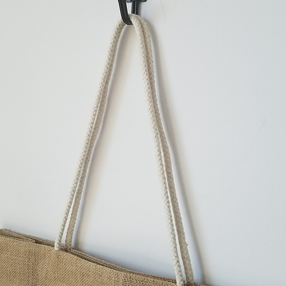 ***SOLD***Tan Burlap/ Rattan Tote Bag - Picture 2 of 8